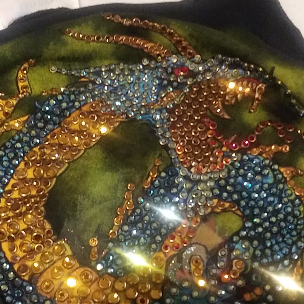 🔥😍Beautiful Rhinestone top!🔥🥰 - Picture 2 of 6